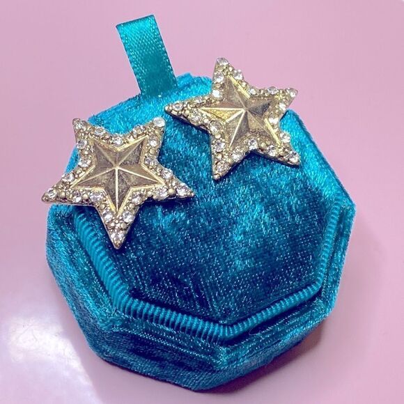 💛 Gold Plated Sparkle Super Star Earrings - Picture 1 of 6